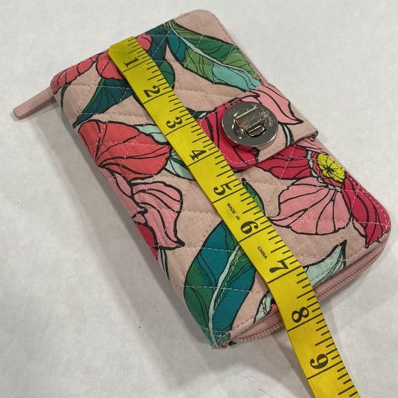 Vera Bradley tropical Paradise floral wallet - Picture 7 of 8